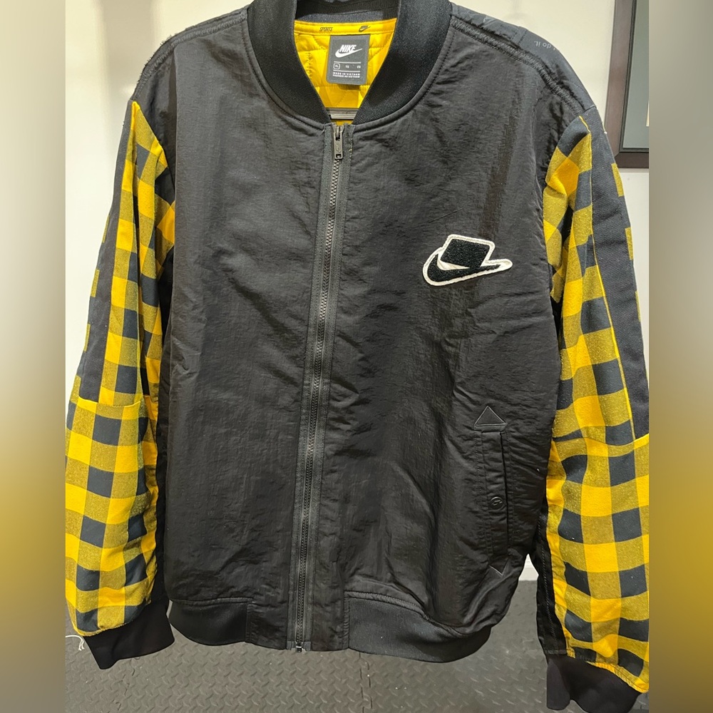Nike Men’s XL Sportswear NSF Jacket